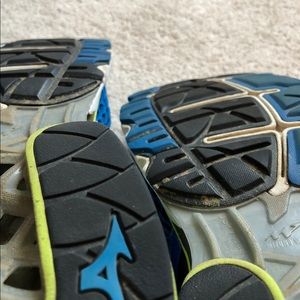 Mizuno Shoes - Men’s Mizuno Wave Creation Size 10.5 Mizuno Shoes - Men’s Mizuno Wave Creation Size 10.5